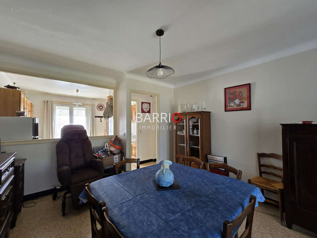 Maison à SAINT-GENIS-DES-FONTAINES