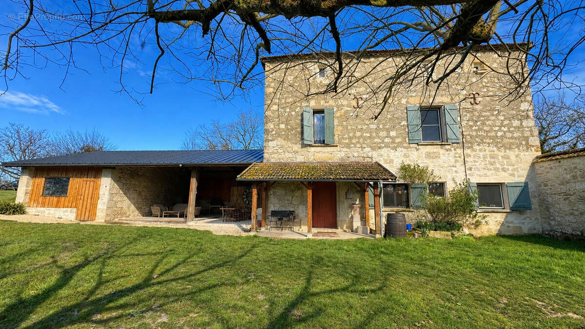 Maison à SAINT-MAURIN