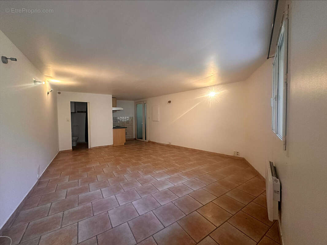 Immeuble de rapport au coeur du Thor - photo 3