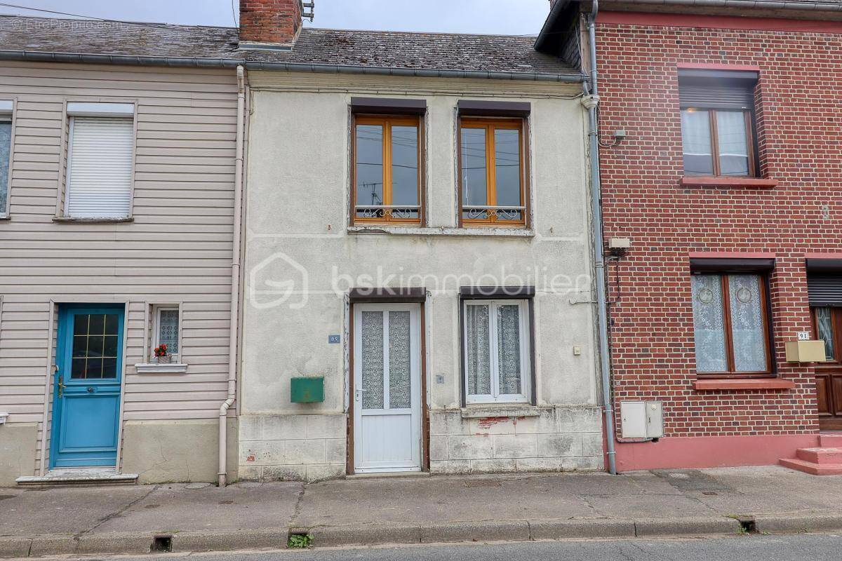 Maison à GRANDVILLIERS