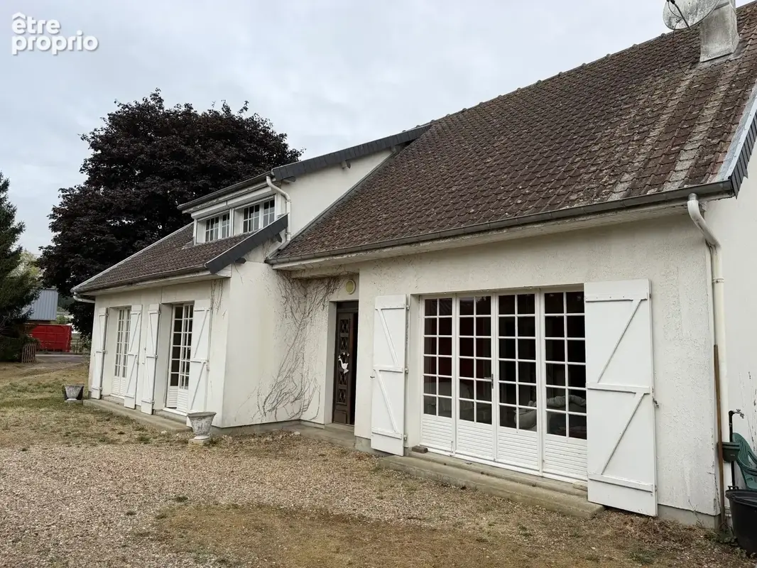 Maison 8 pièces 200 m² à vendre à Beaumont-Le-Roger (27170) - photo 2
