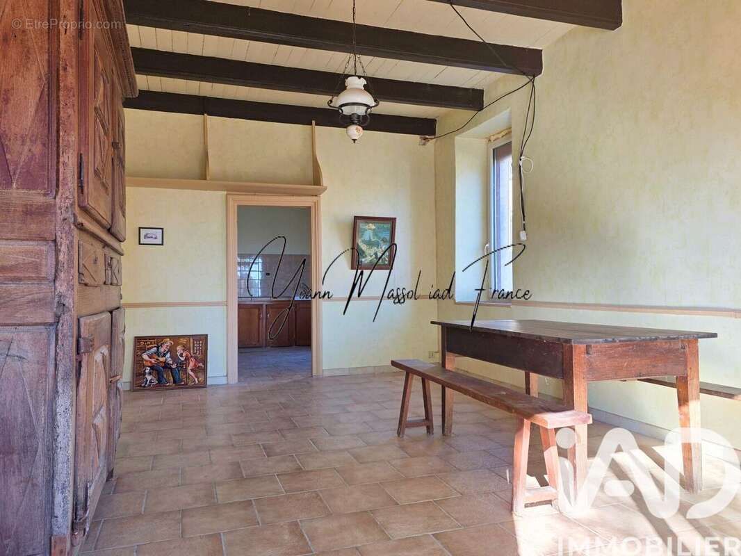 Maison 113 m² à Montclar  - photo 4