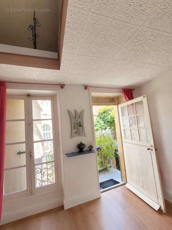Immeuble 119 m² au centre de Saint-Pourçain-sur-Sioule - photo 5