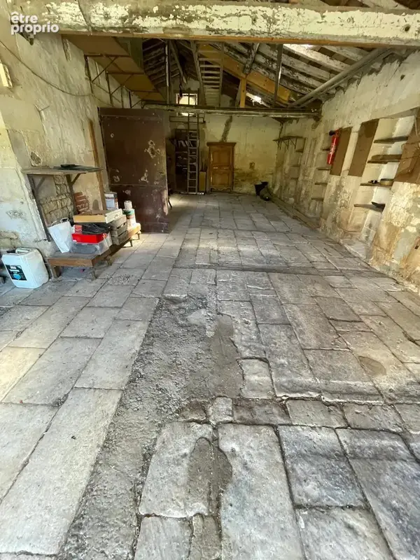 Propriété de charme  environ 200 m2 à Vouillé — Maison principale, T2 indépendant et dépendances en pierre - photo 10