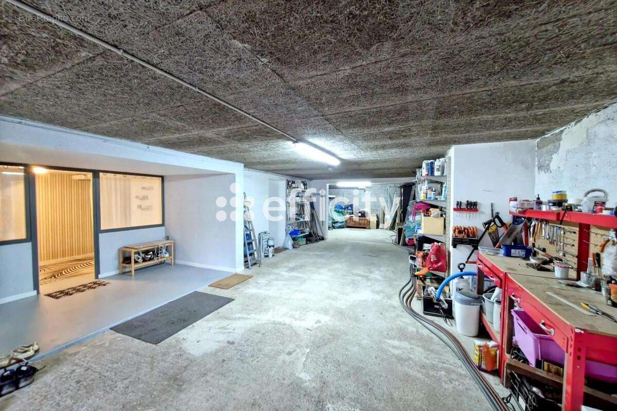 Maison à LE CELLIER