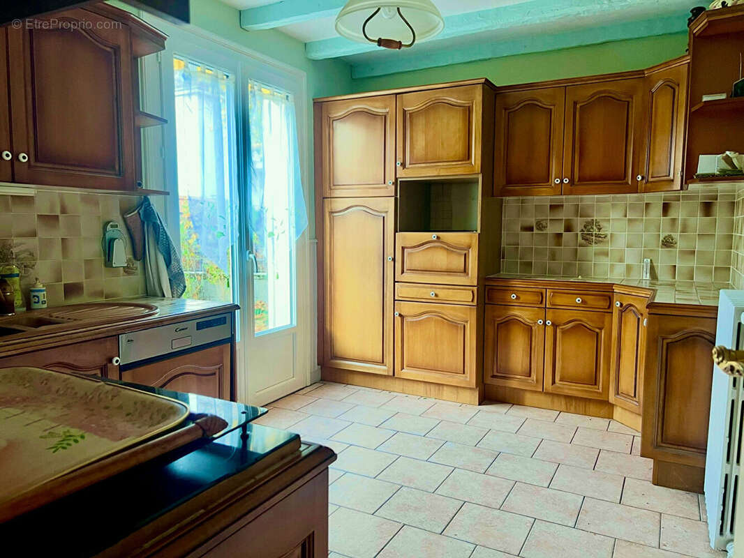 Maison à COULANGES-LES-NEVERS