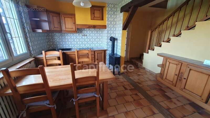 Maison à SAINT-SAUVEUR