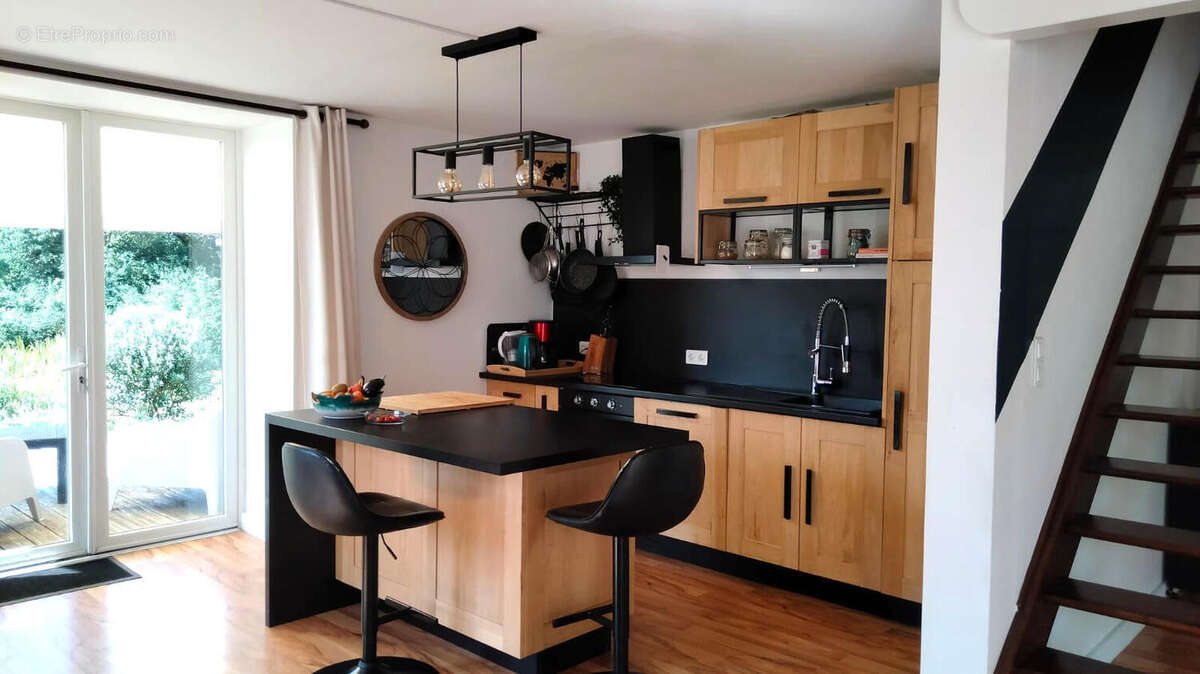 CUISINE - Maison à PRESSAC