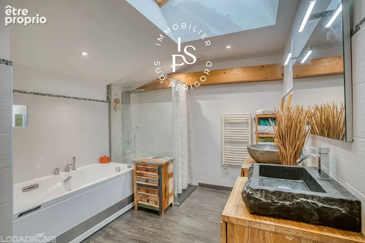 Maison en pierre avec Gîte et terrain constructible, proche Villeréal - photo 10