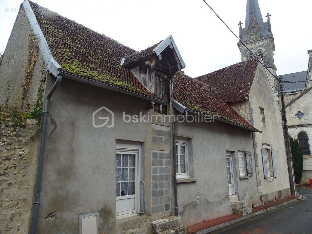 Maison à AUTRY-LE-CHATEL