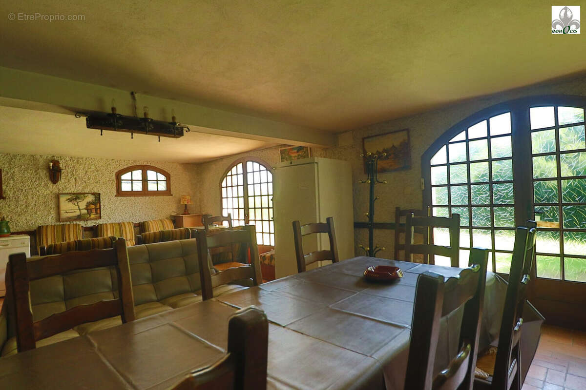 Maison à POUILLY-SUR-SAONE