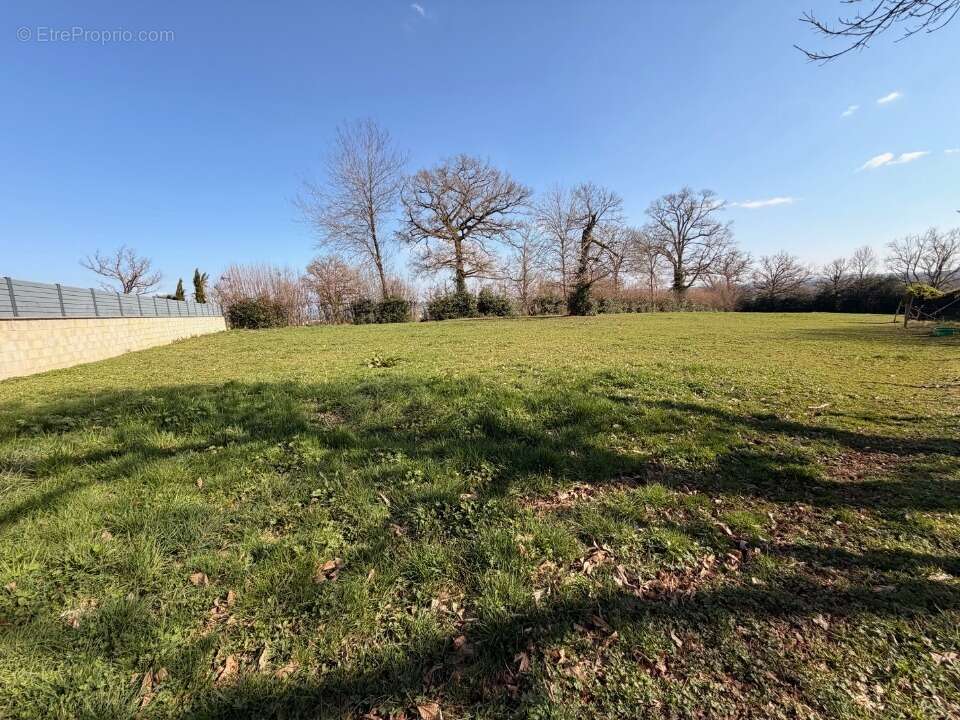 Terrain à SANSAC-DE-MARMIESSE