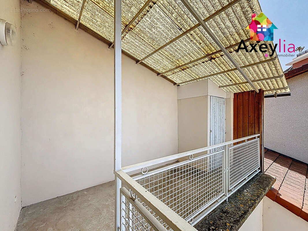 Appartement à LE COTEAU