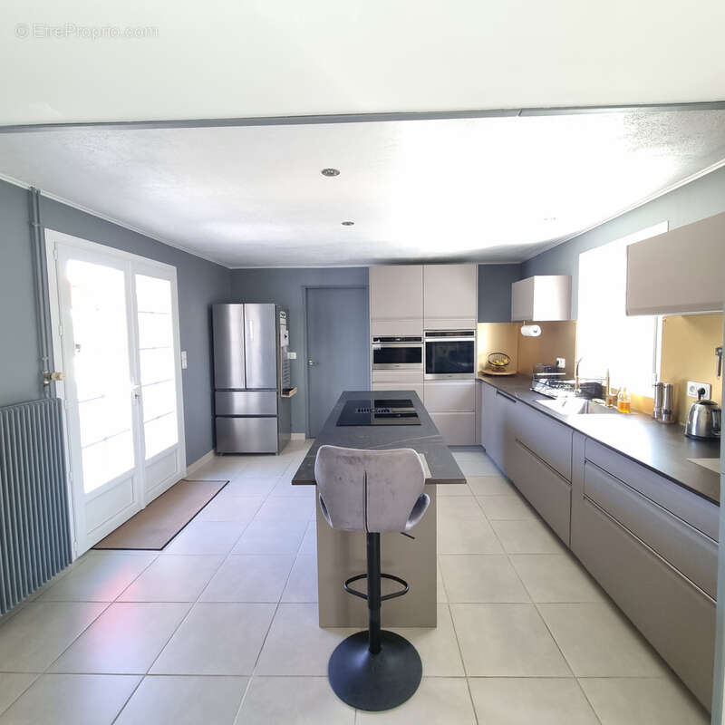Vous rêvez d'une maison où poser vos valises, au calme, et avec des prestations modernes ? - photo 4