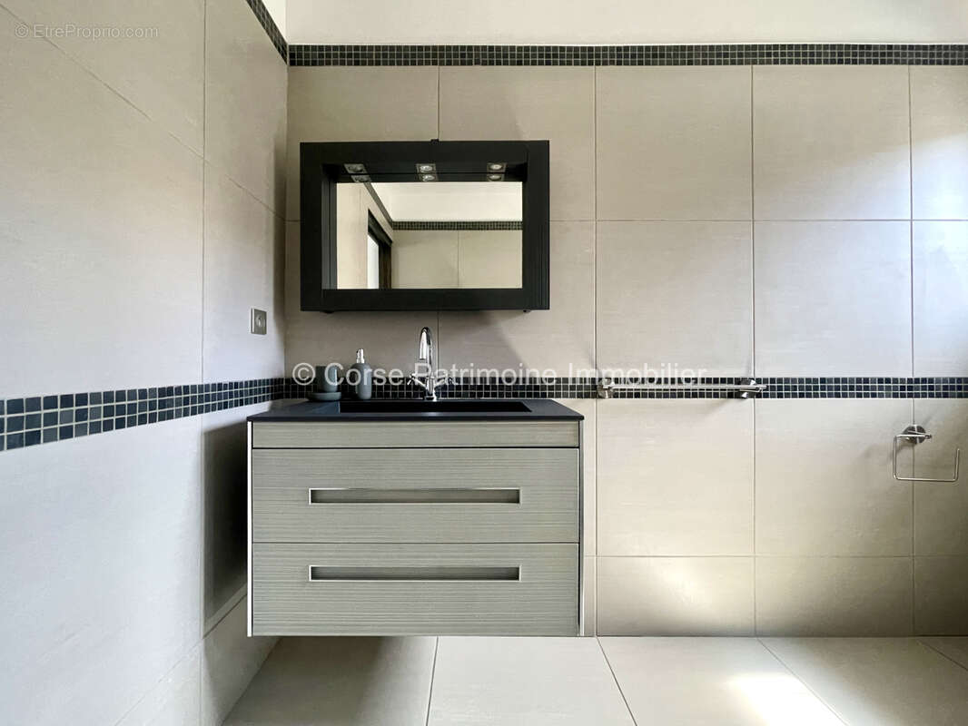 Maison à PORTO-VECCHIO