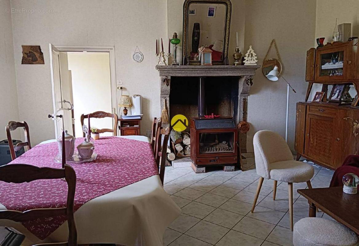 Maison à LOURDOUEIX-SAINT-MICHEL
