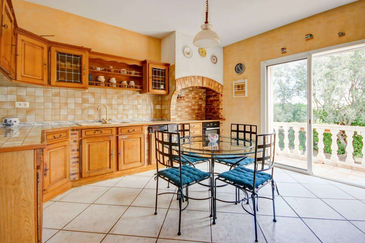 Maison à SAINT-JEAN-DE-VEDAS