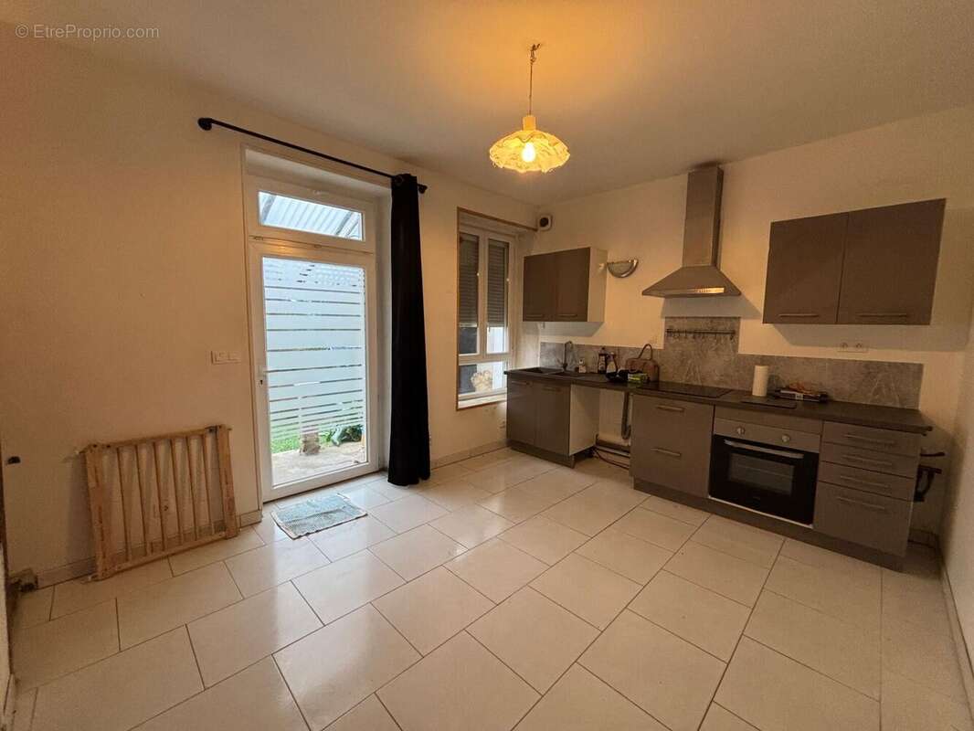 Photo 4 - Maison à VILLERS-COTTERETS