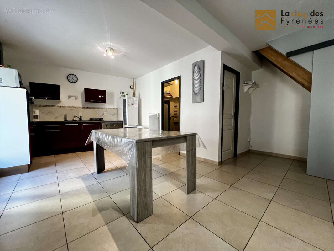 Maison à SARRANCOLIN