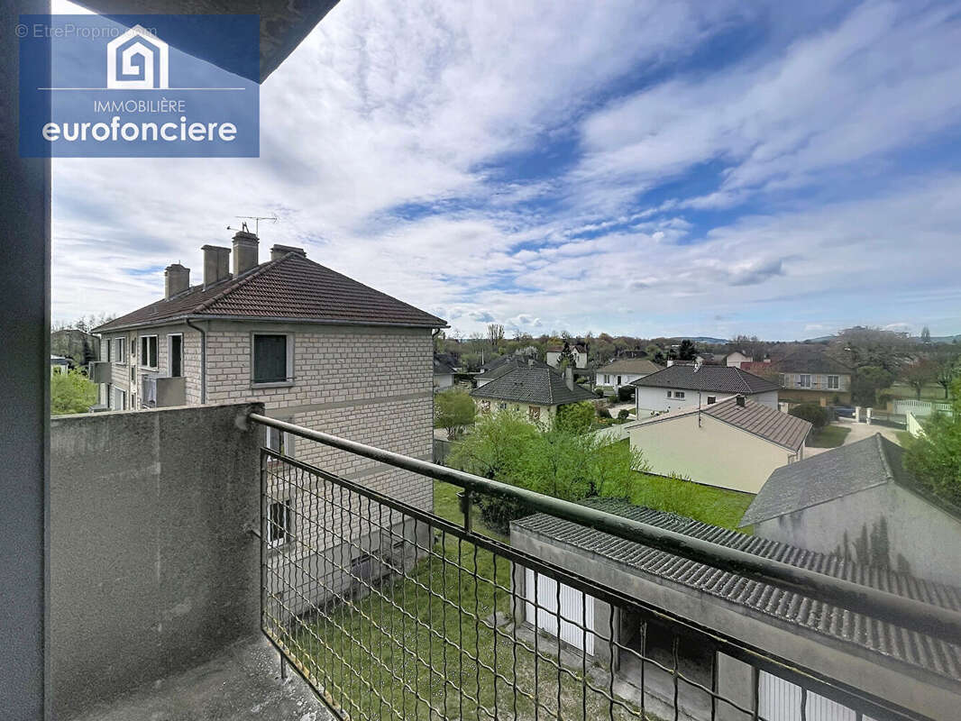 Appartement à SAINTE-SAVINE