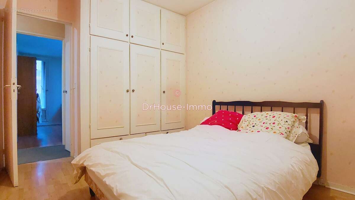 Appartement à LE PLESSIS-ROBINSON