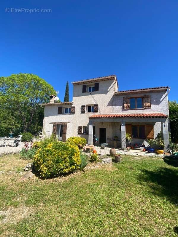 Maison à MONTAUROUX