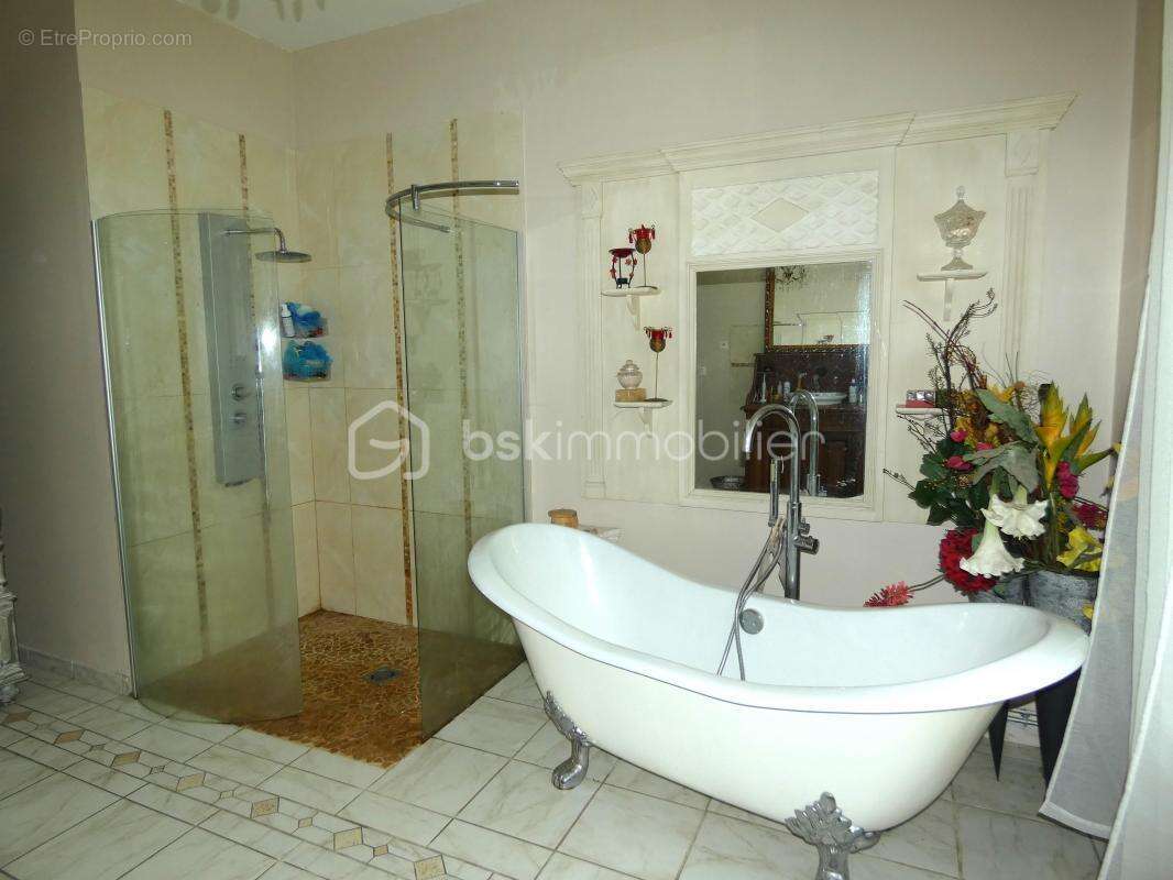 Maison à LA RICAMARIE