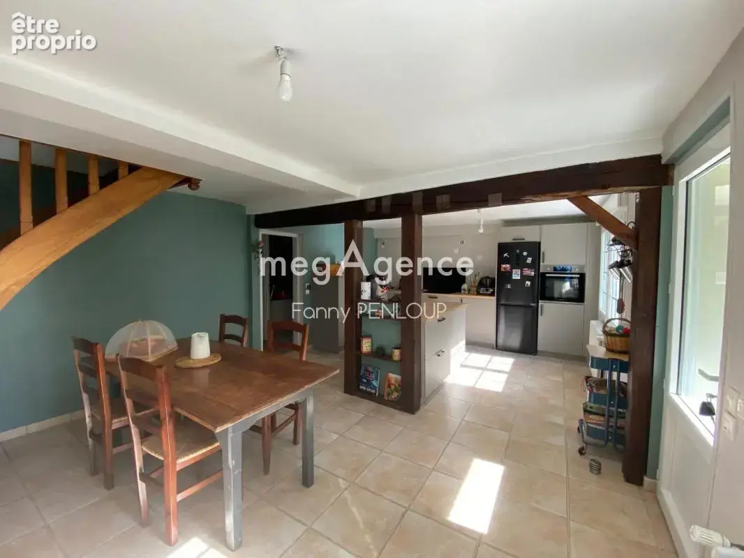 LE TEILLEUL - 50640 : Maison en pierre rénovée de 138 m2 avec jardin arboré et dépendances - photo 5