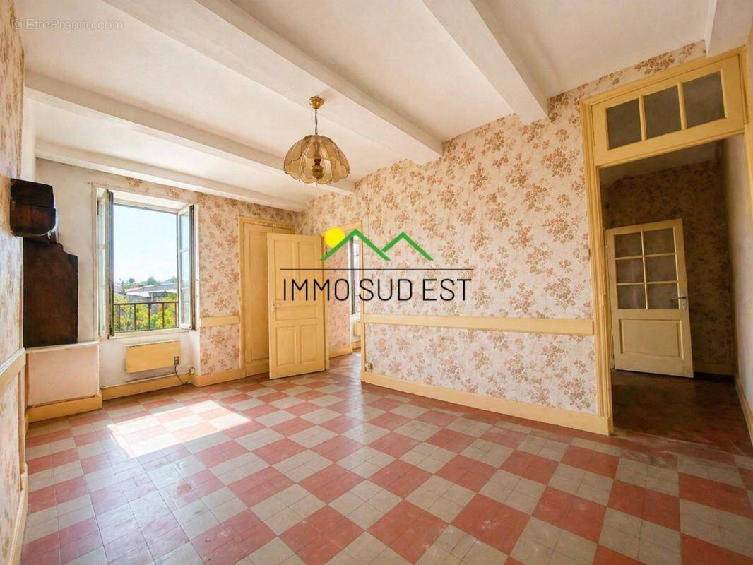 Appartement à AUBENAS