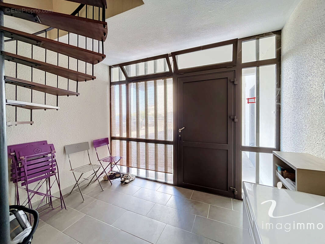 VENTE INTERACTIVE - Duplex F2 cabine en première ligne avec garage - photo 8