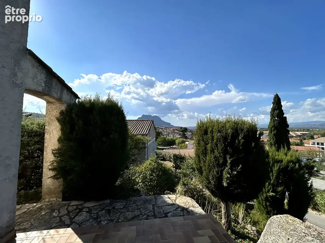 Photo Maison à Roquebrune-Sur-Argens au prix de 364 000€