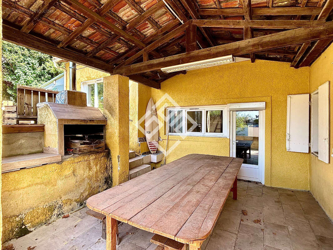 Appartement avec piscine dans le centre-ville - photo 9