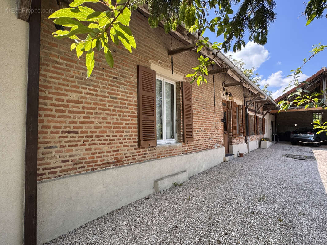 Maison à PIERRE-DE-BRESSE