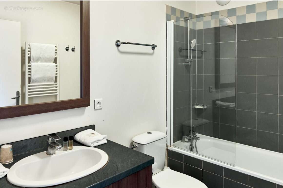 INVESTISSEMENT LOCATIF  Roissy-en-France  Résidence d'Affaires Zenitude Roissy Village - 6.58% de rentabilité - photo 7