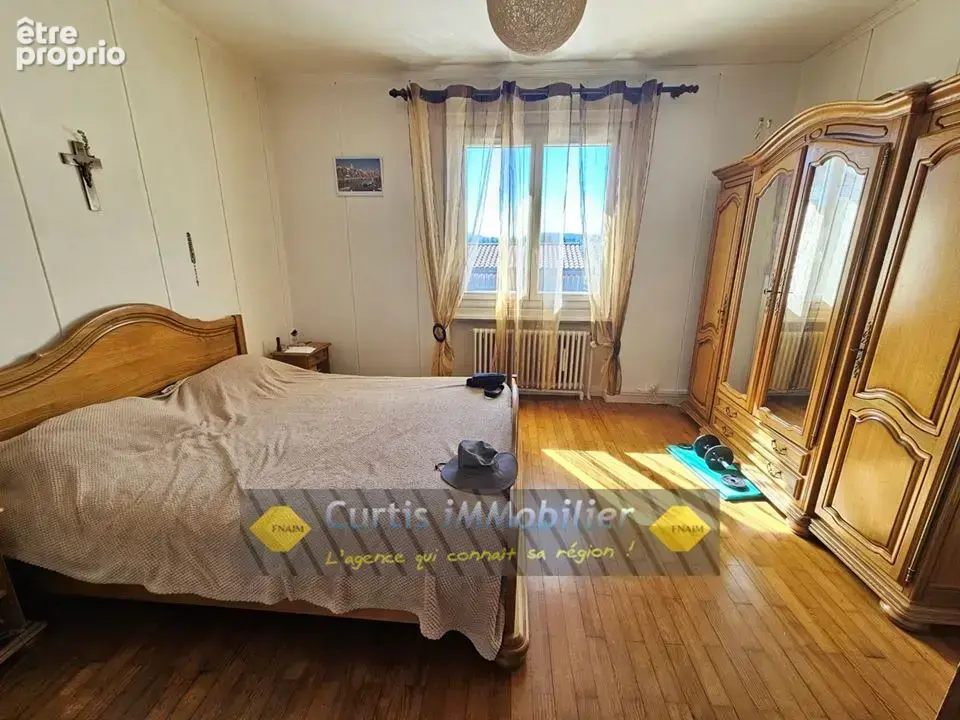 Maison 193 m² à Saint-Just-Malmont  - photo 5