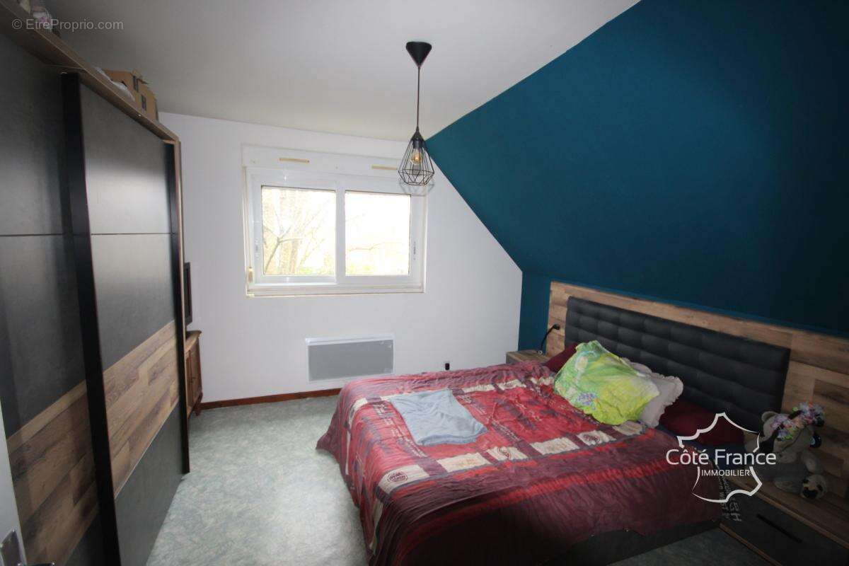 Maison à VIREUX-MOLHAIN