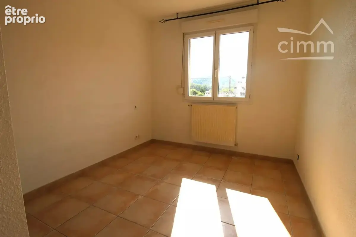 A vendre maison avec jardin et garage - photo 21