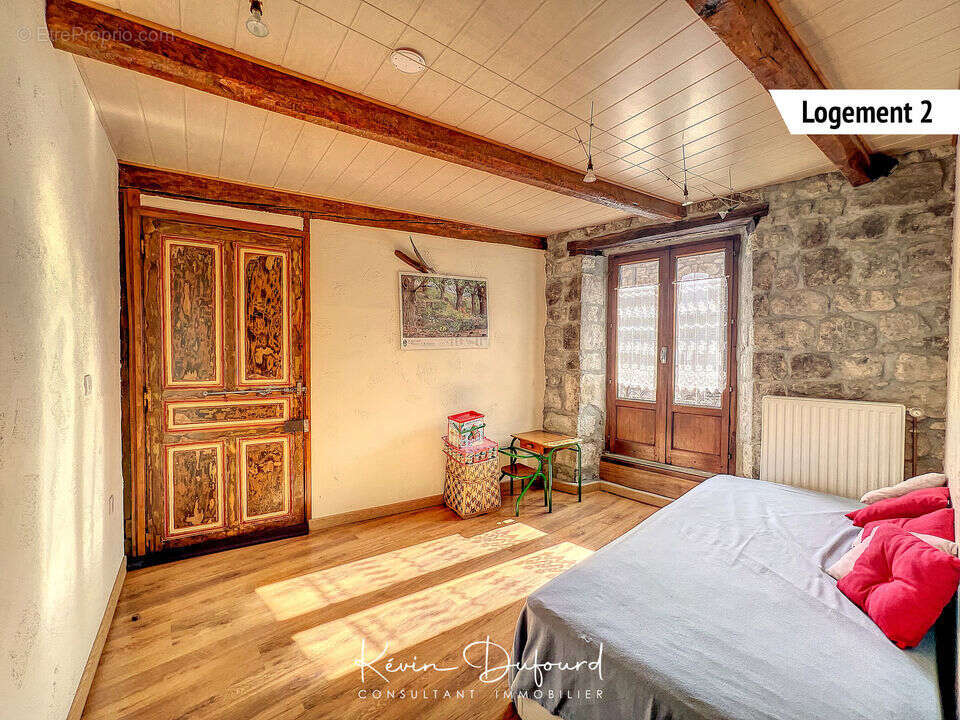 Maison à BURZET