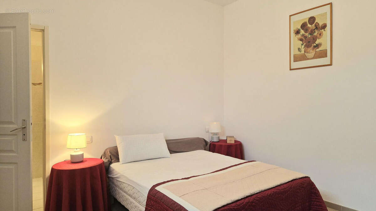 Maison à SAINTE-CECILE-LES-VIGNES