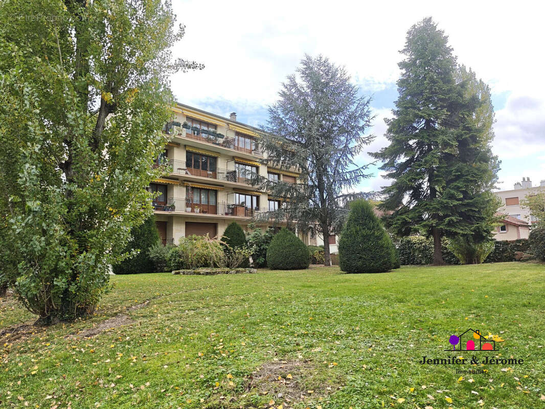 Appartement à ENGHIEN-LES-BAINS