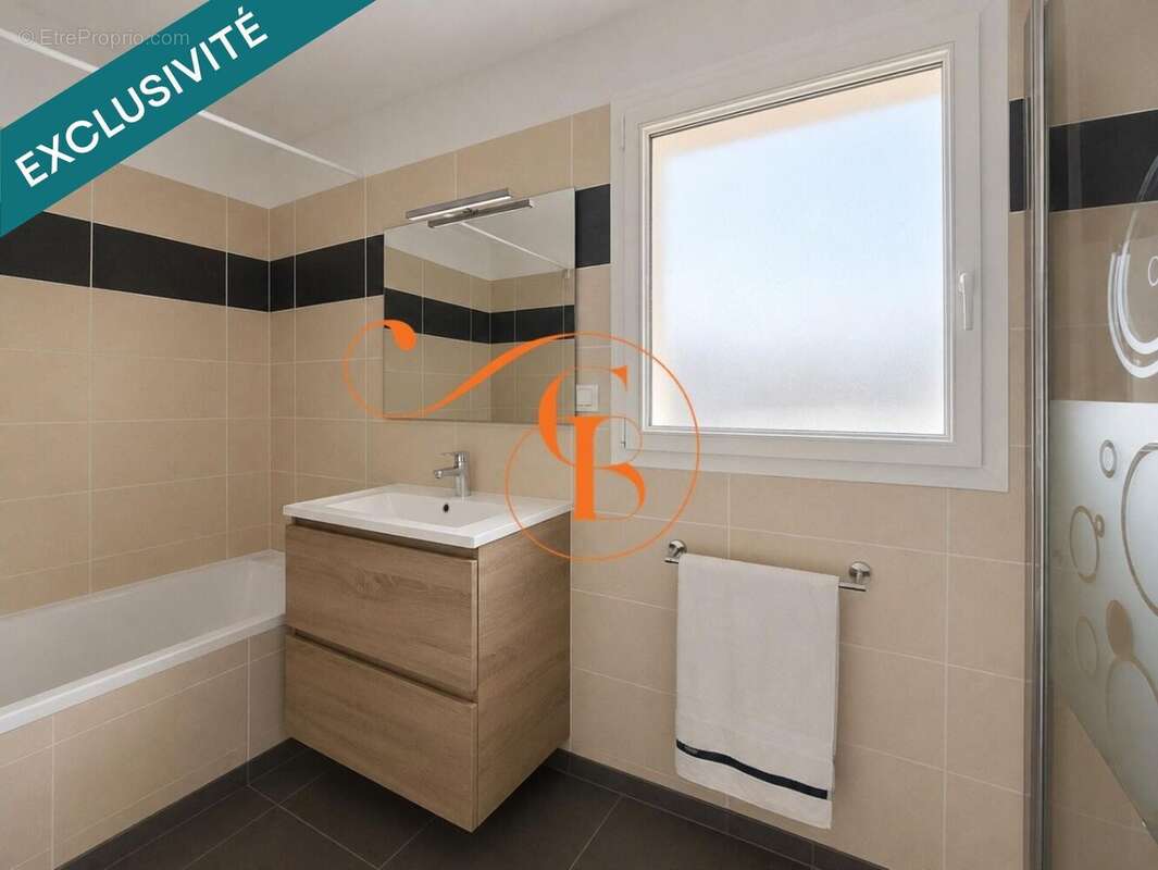 Maison 92 m² à Saint-Leger-Les-Vignes  - photo 5