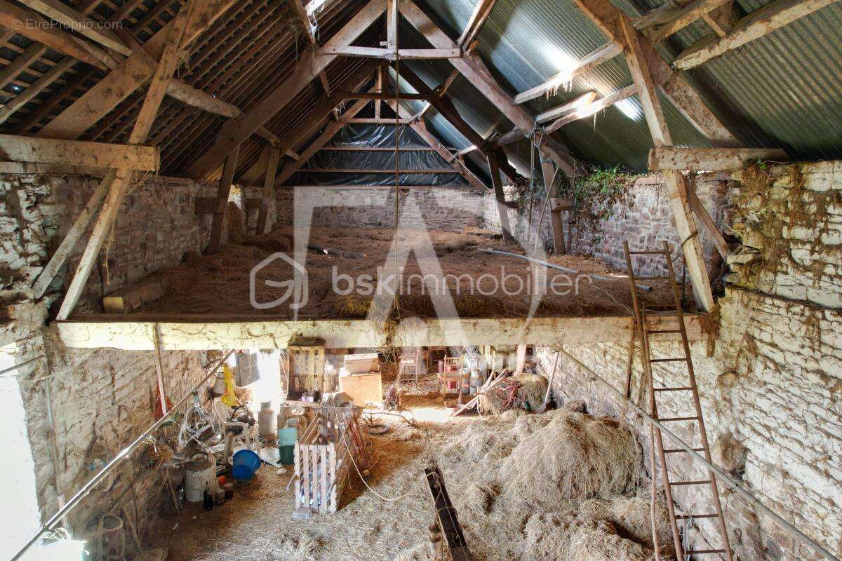 Maison à AUNAY-SUR-ODON