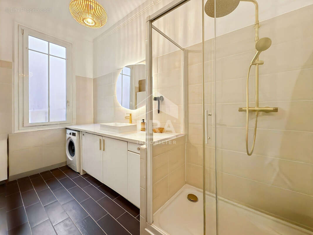 Appartement à MARSEILLE-7E