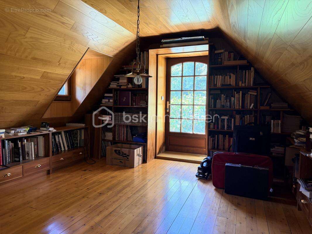 EXCLUSIVITE- NOUVEAUTE-Demeure de charme en pierre au cœur d'un domaine d'exception de 6 hectares! - photo 13