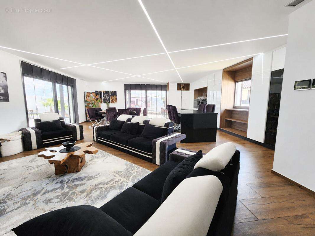 Villa moderne 210 m2- Pièce de vie grandiose- Proche commodités - photo 5