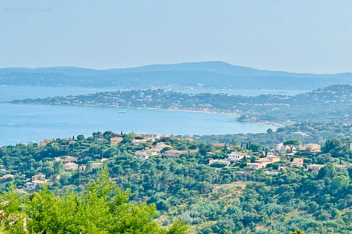 Maison à LES ISSAMBRES