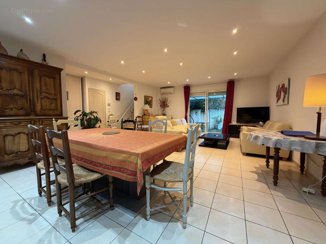 Maison à JONQUIERES