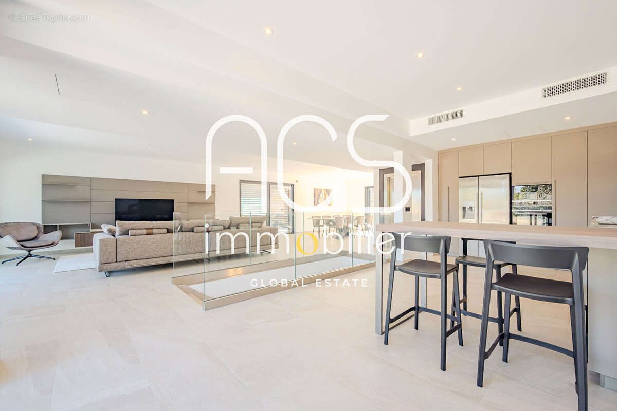 Vente Villa-Loft 5 pièces Gassin - 5 min St Tropez et plages à pied - photo 7