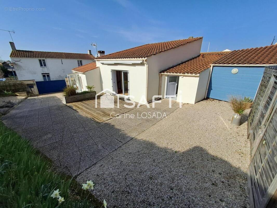 Photo 1 - Maison à GRUES