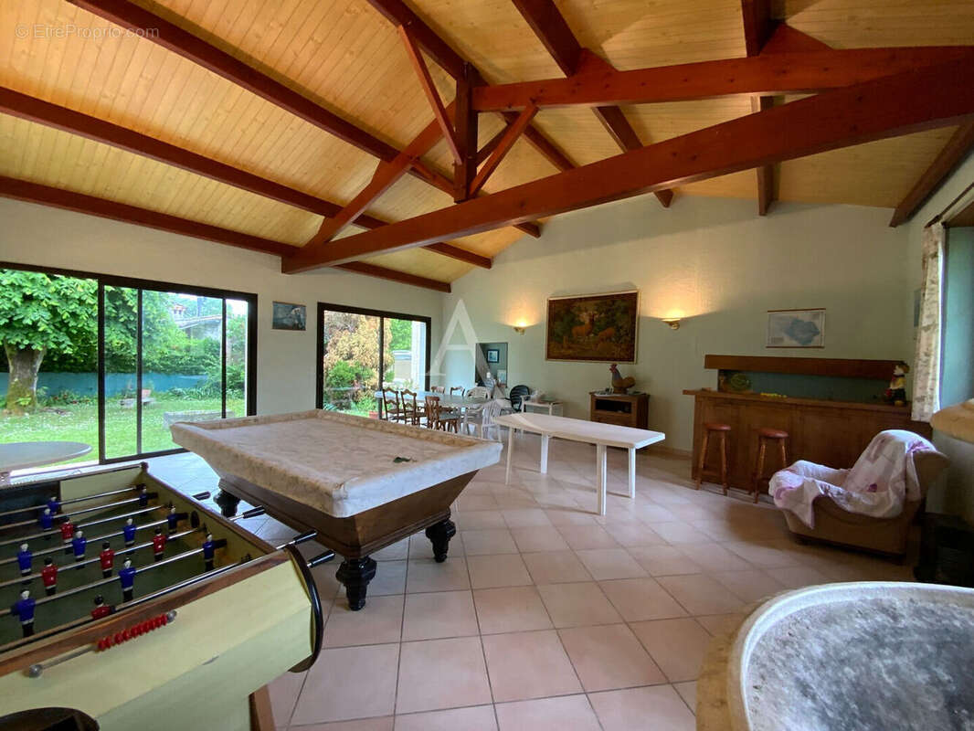 Maison à MIRAMBEAU